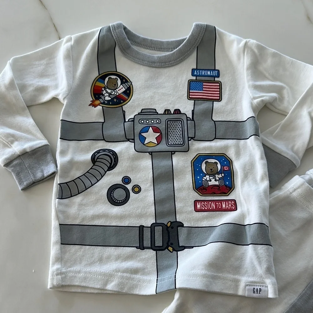 Gap White Astronaut Pajama Set